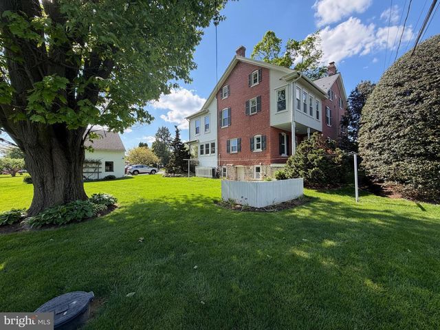 1564 MILLPORT RD, Lancaster, PA 17602