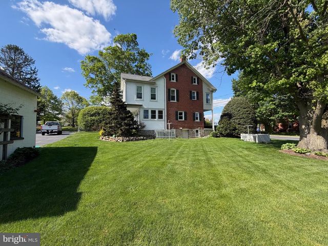 1564 MILLPORT RD, Lancaster, PA 17602
