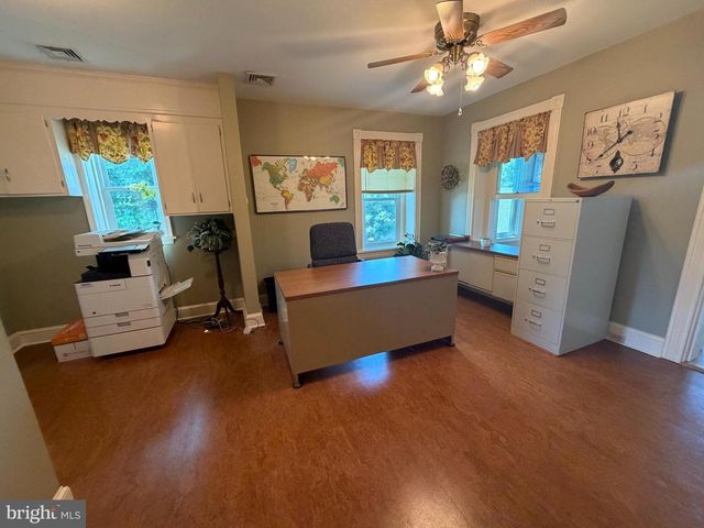1564 MILLPORT RD, Lancaster, PA 17602
