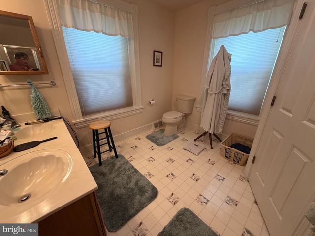 1564 MILLPORT RD, Lancaster, PA 17602