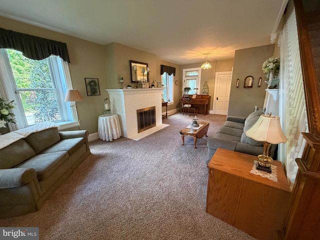 1564 MILLPORT RD, Lancaster, PA 17602