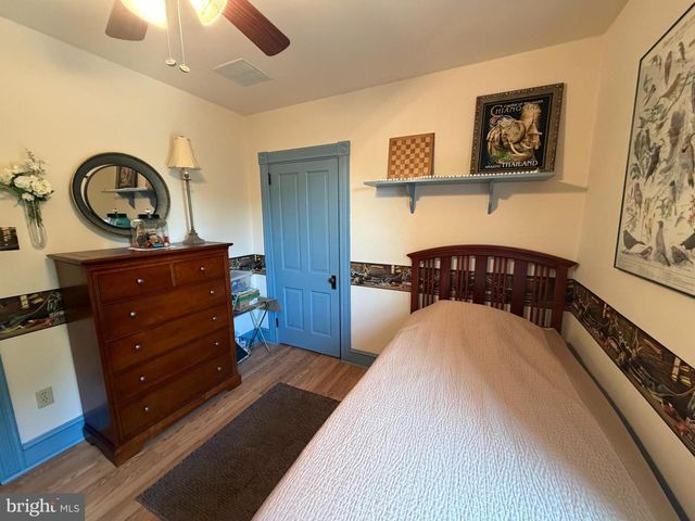 1564 MILLPORT RD, Lancaster, PA 17602