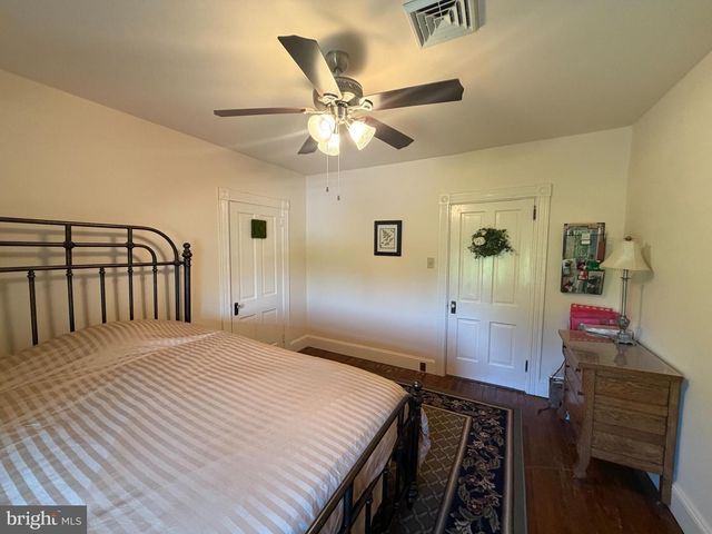 1564 MILLPORT RD, Lancaster, PA 17602