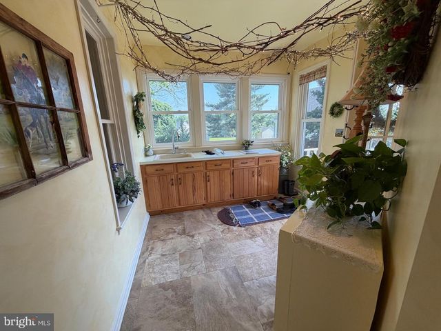 1564 MILLPORT RD, Lancaster, PA 17602