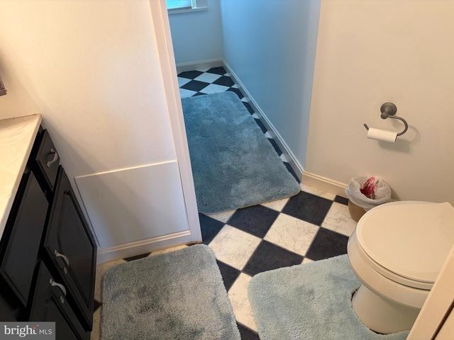 1564 MILLPORT RD, Lancaster, PA 17602