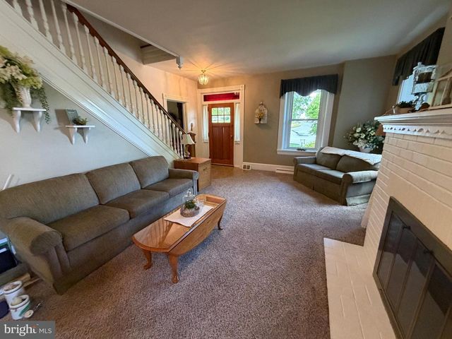 1564 MILLPORT RD, Lancaster, PA 17602