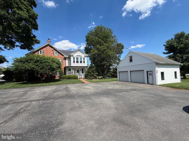 1564 MILLPORT RD, Lancaster, PA 17602