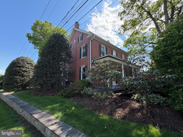 1564 MILLPORT RD, Lancaster, PA 17602