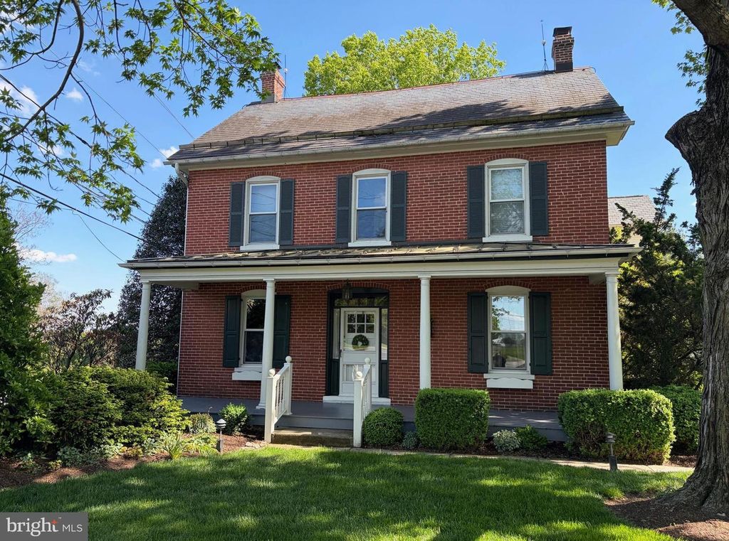 1564 MILLPORT RD, Lancaster, PA 17602
