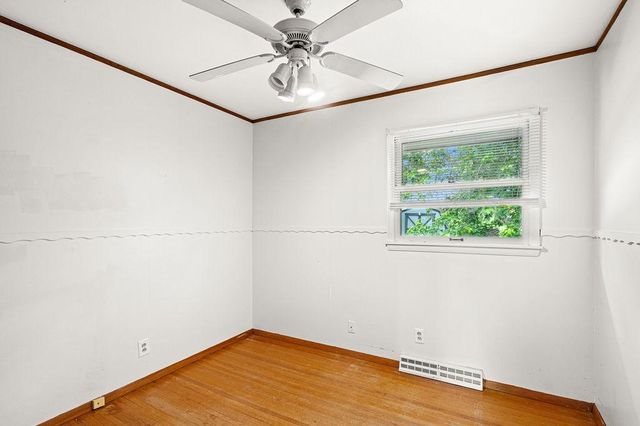126 E Niagara Street, Duluth, MN 55811