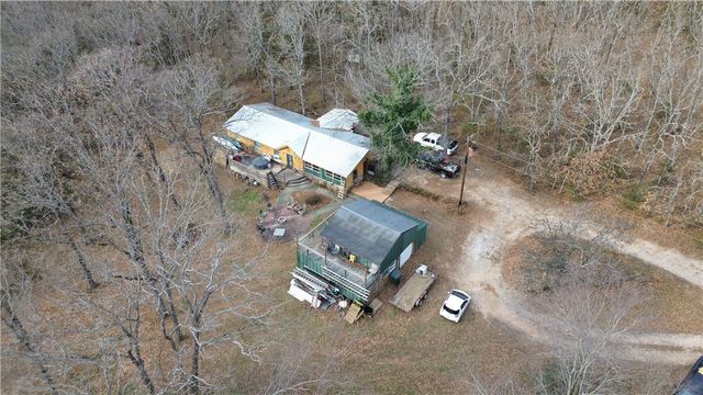 215 Stone Bridge Road, Fayetteville, AR 72701