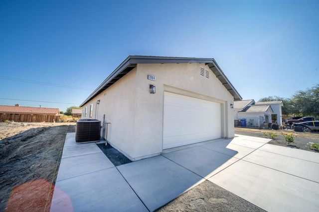 2864 Vista Avenue, Thermal, CA 92274