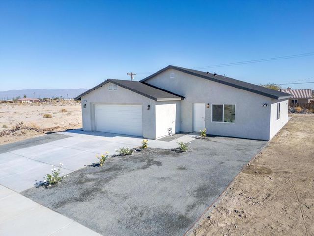 2864 Vista Avenue, Thermal, CA 92274