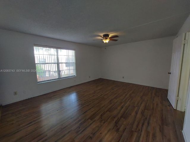 7332 SW 25th Court 12, Davie, FL 33317