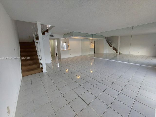 7332 SW 25th Court 12, Davie, FL 33317