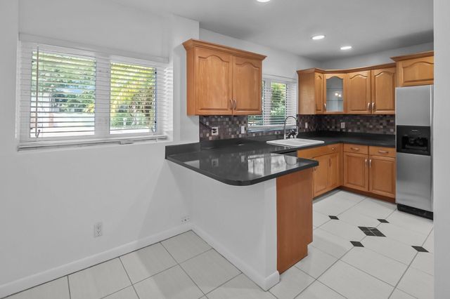 2608 NE 12th Street, Fort Lauderdale, FL 33304