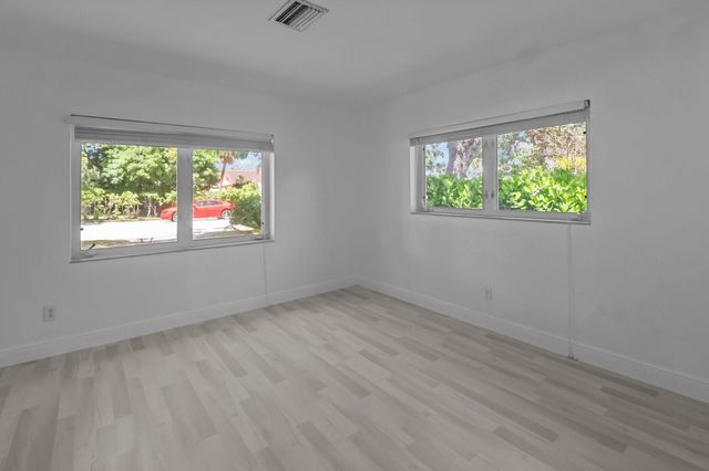 2608 NE 12th Street, Fort Lauderdale, FL 33304