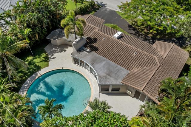 2608 NE 12th Street, Fort Lauderdale, FL 33304