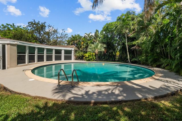 2608 NE 12th Street, Fort Lauderdale, FL 33304