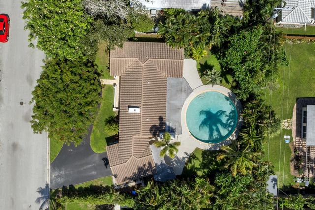 2608 NE 12th Street, Fort Lauderdale, FL 33304