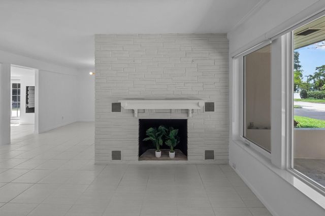 2608 NE 12th Street, Fort Lauderdale, FL 33304