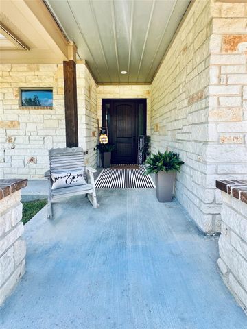 5584 W Grigsby Road, Vidor, TX 77662