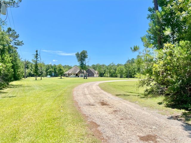 5584 W Grigsby Road, Vidor, TX 77662