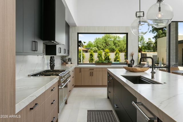 6602 E ASTER Drive, Scottsdale, AZ 85254