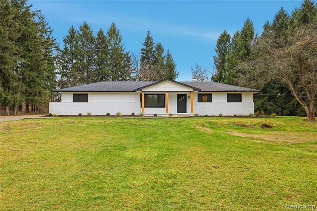 3643 Noble Road, Oxford, MI 48370
