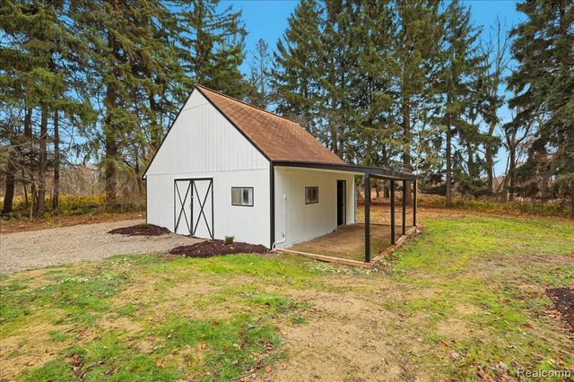 3643 Noble Road, Oxford, MI 48370