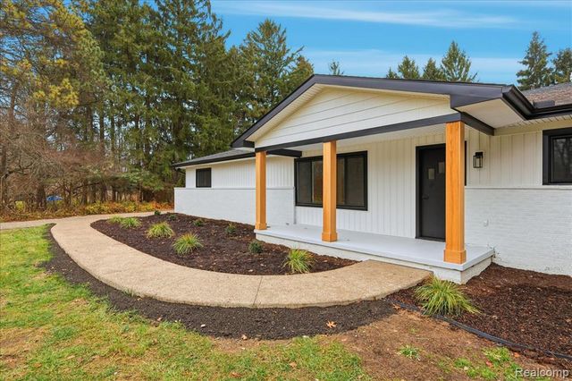 3643 Noble Road, Oxford, MI 48370