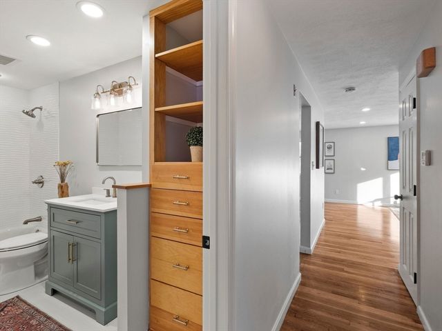 119 Van Norden Rd, Reading, MA 01867