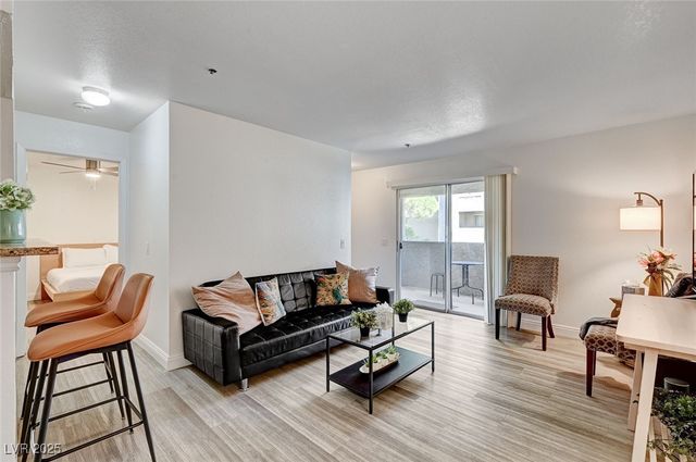 4200 South Valley View Boulevard 2097, Las Vegas, NV 89103