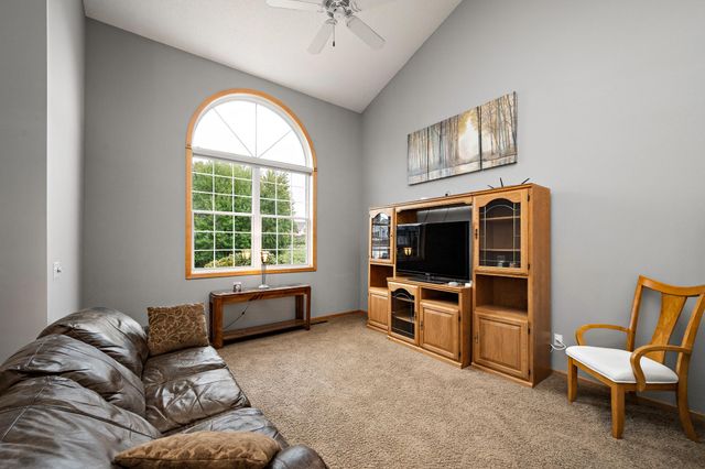 6622 Ashton Circle, Shakopee, MN 55379