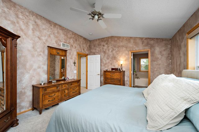 6622 Ashton Circle, Shakopee, MN 55379