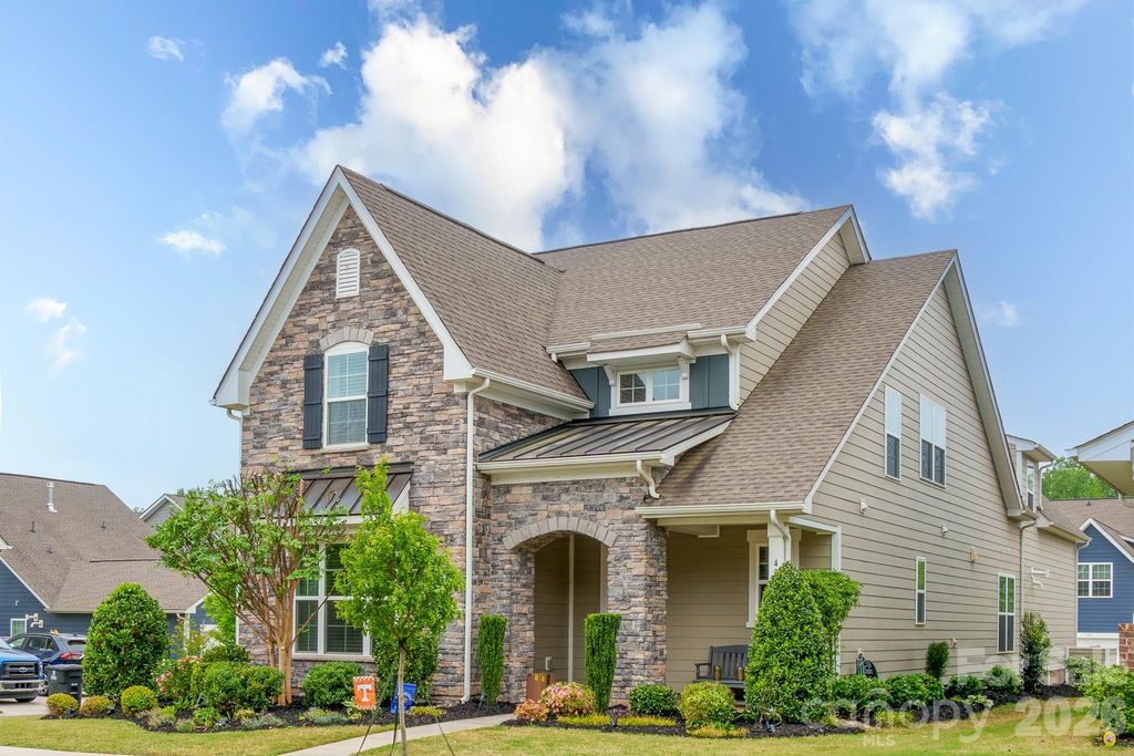 432 Hudson Place, Davidson, NC 28036