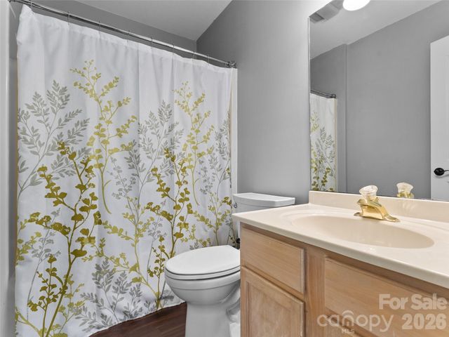 218 Junaluska Oaks Drive, Waynesville, NC 28786