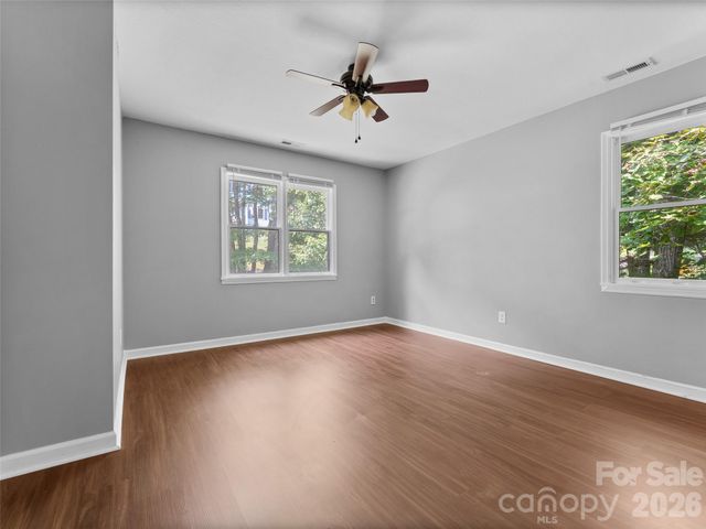 218 Junaluska Oaks Drive, Waynesville, NC 28786