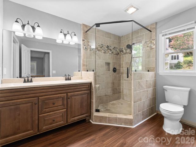 218 Junaluska Oaks Drive, Waynesville, NC 28786