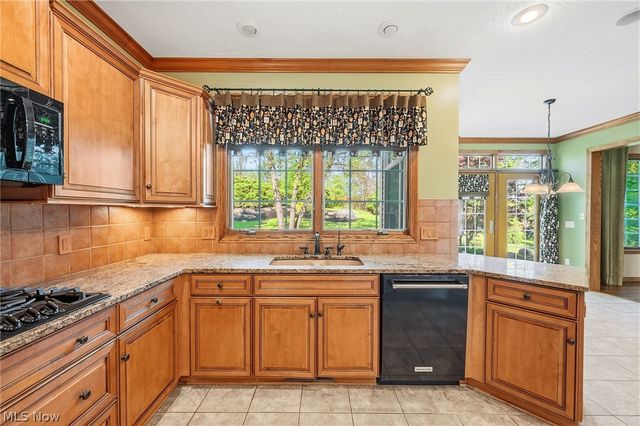 4328 Regal Drive, Copley, OH 44321