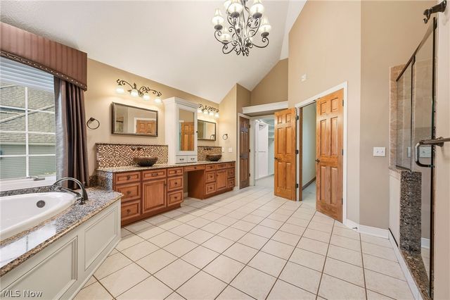 4328 Regal Drive, Copley, OH 44321
