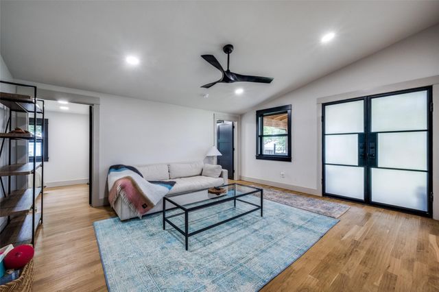 203 Evans Street, Lake Bridgeport, TX 76426