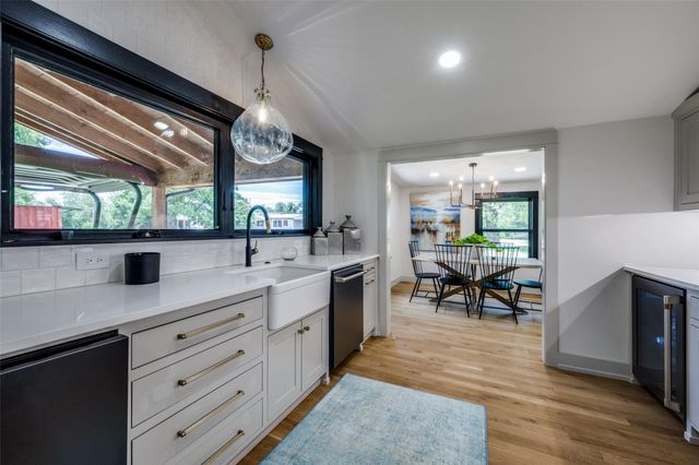 203 Evans Street, Lake Bridgeport, TX 76426