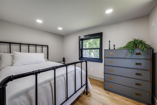 203 Evans Street, Lake Bridgeport, TX 76426