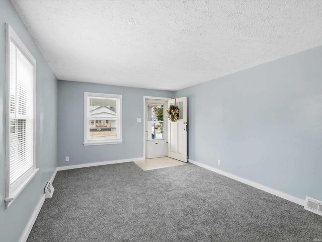 1401 Jackson Avenue, Evansville, IN 47714