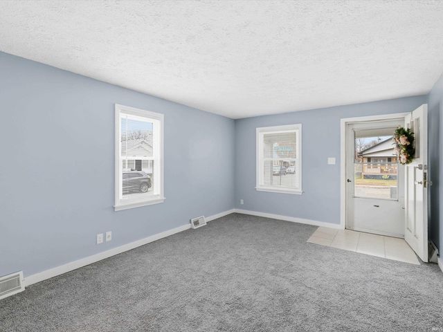 1401 Jackson Avenue, Evansville, IN 47714