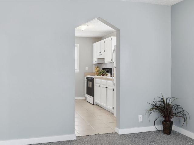 1401 Jackson Avenue, Evansville, IN 47714