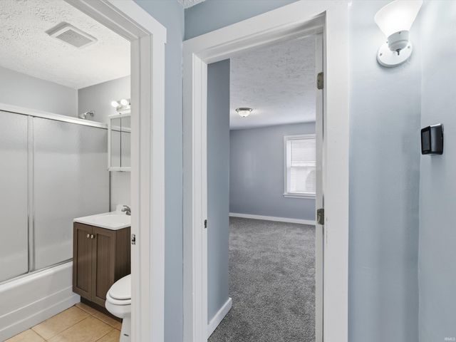 1401 Jackson Avenue, Evansville, IN 47714