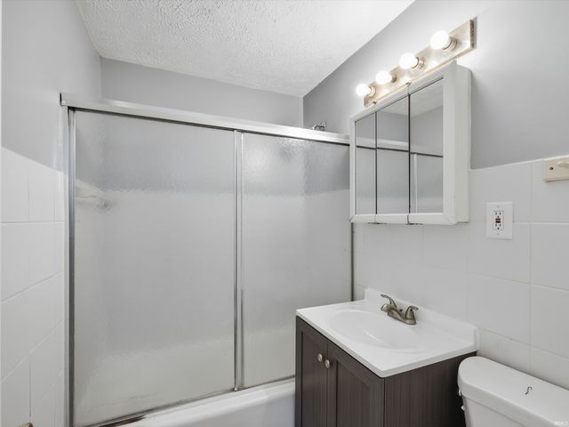 1401 Jackson Avenue, Evansville, IN 47714