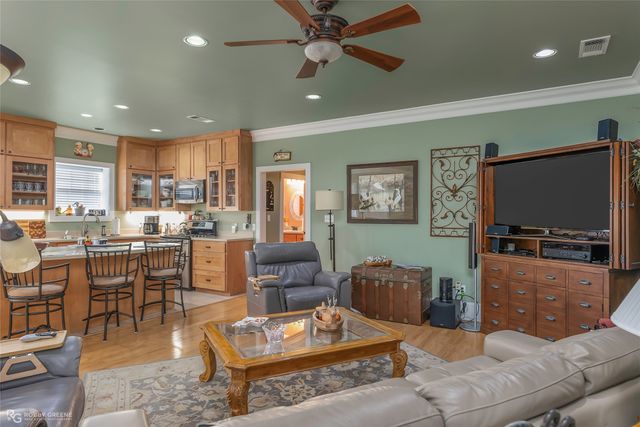 6340 Pine Hill Road, Shreveport, LA 71107